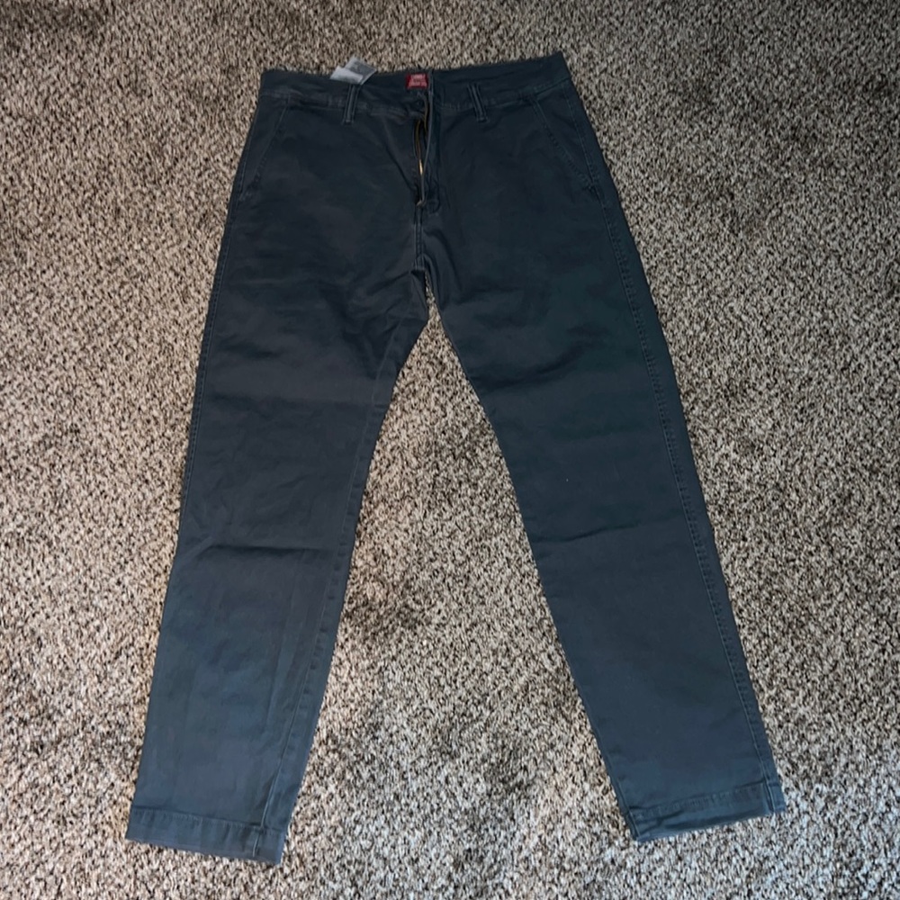 Levi’s Chino Khaki